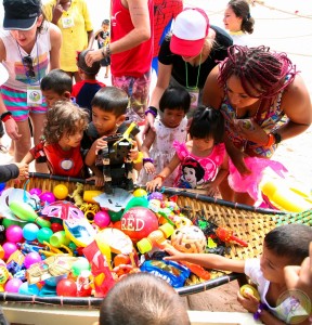 5. Beach Toys (18)