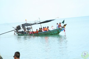 9. Banana Boat Sofa Ride Paddle boards Speed boat & long tail (10)