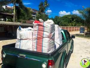 Delivery of 300 pillows to Barn Sichon 24th June-2