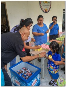 Ice cream and cakes to Wat jd luang school 16th Nov 18-22