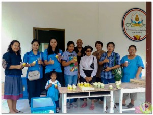 Ice cream and cakes to Wat jd luang school 16th Nov 18