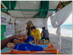 massage on the beach-2